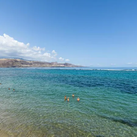 In Palmas De Gran Canaria * Las Palmas de Gran Canaria
