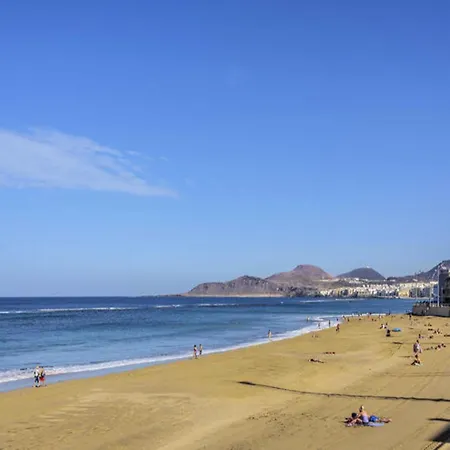 In Palmas De Gran Canaria * Las Palmas de Gran Canaria